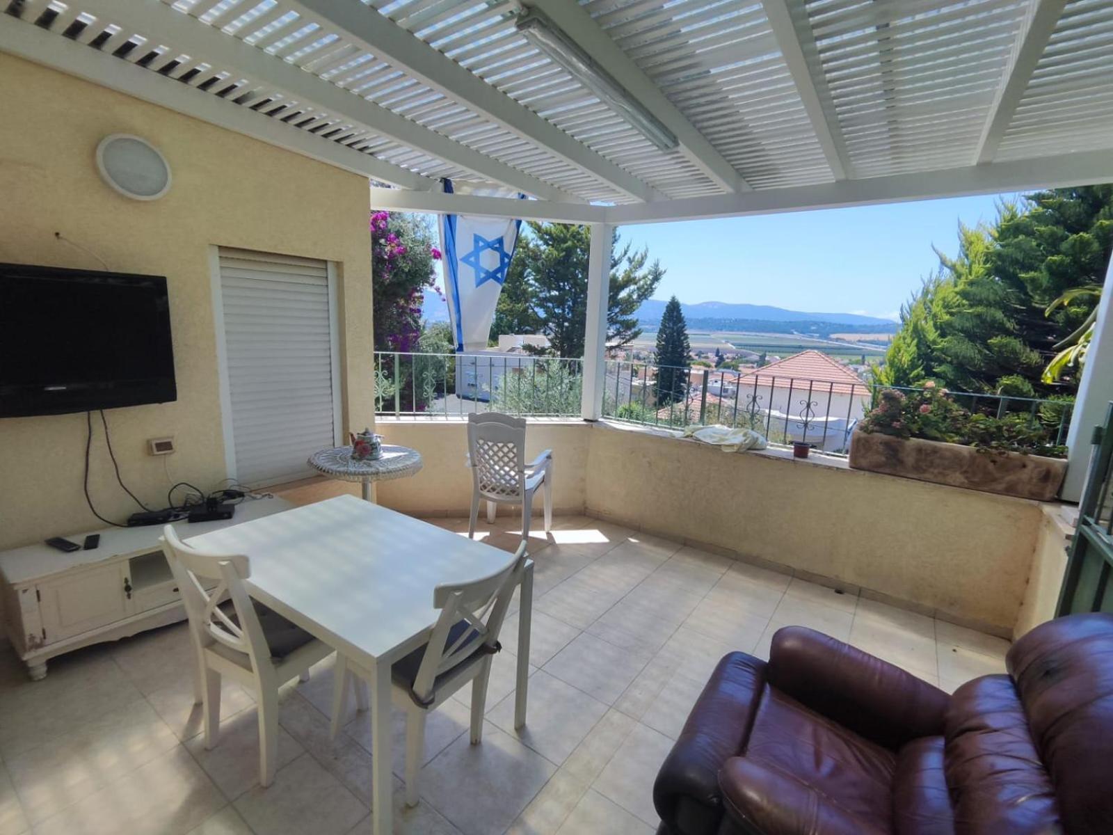 Apartamento הסוויטה של דפנחי Ramat Yishay Exterior foto